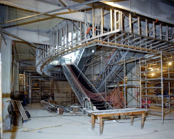  Escalators - Construction 