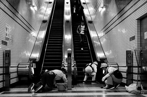  Escalators - Maintenance 