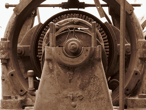  Gearless Traction Machine 